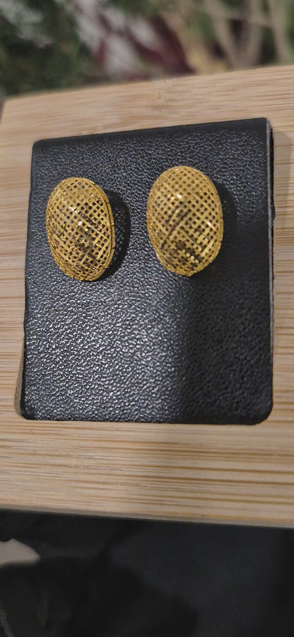 Gold Oval Filigree Earrings 21KT - FKJERN21KM11478