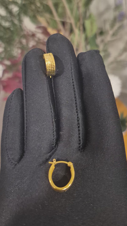 Gold Textured Hoop Earrings 21KT - FKJERN21KM11926
