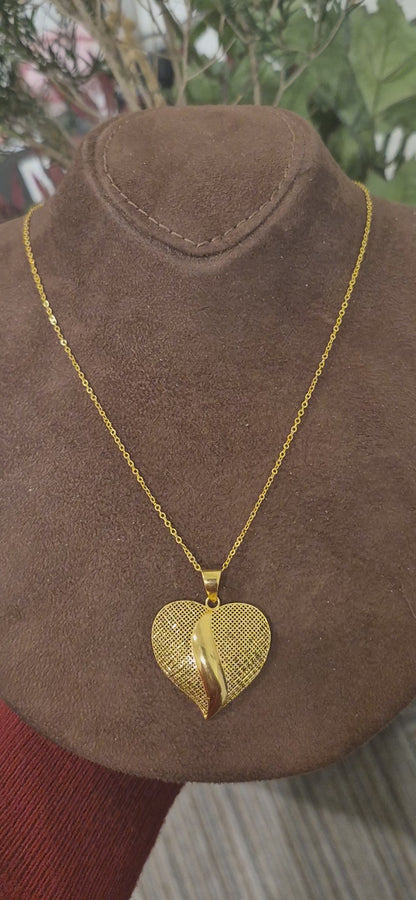 Gold Mesh Heart Necklace 21KT - FKJNKL21KM11350