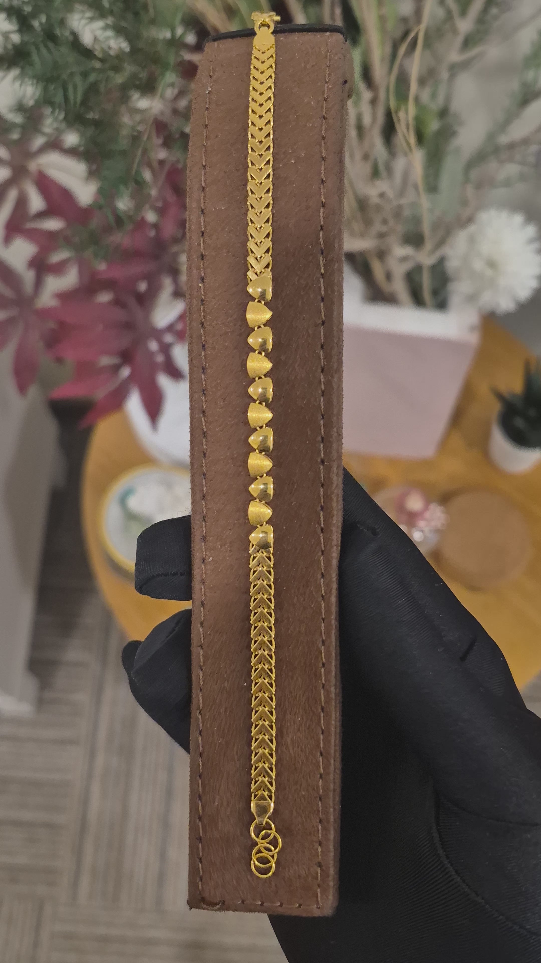 Gold Heart Accent Bracelet 21KT - FKJBRL21KM11925
