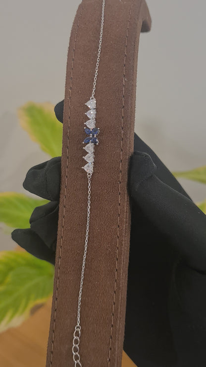 Sterling Silver 925 Blue Sparkling Heart Bracelet - FKJBRLSL10547