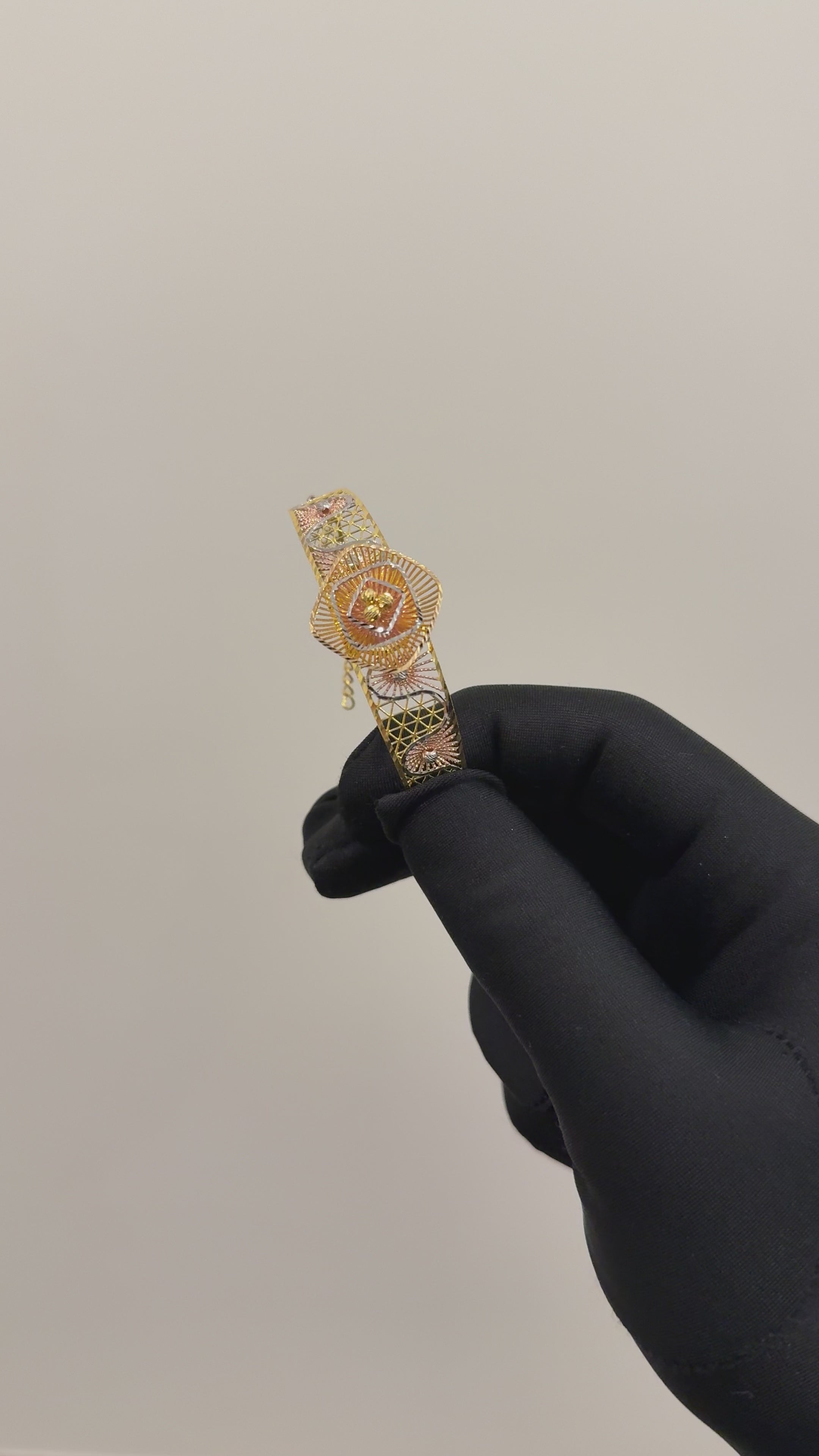 Gold Flower Shaped Bangle Set (Bangle and Ring) 21KT - FKJSET21KM10111