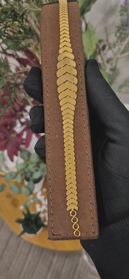 Gold Chevron Link Bracelet 21KT - FKJBRL21KM11564