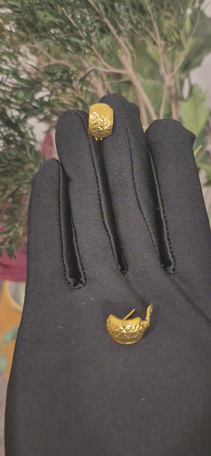 Gold Textured Dome Earrings 21KT - FKJERN21KM11517