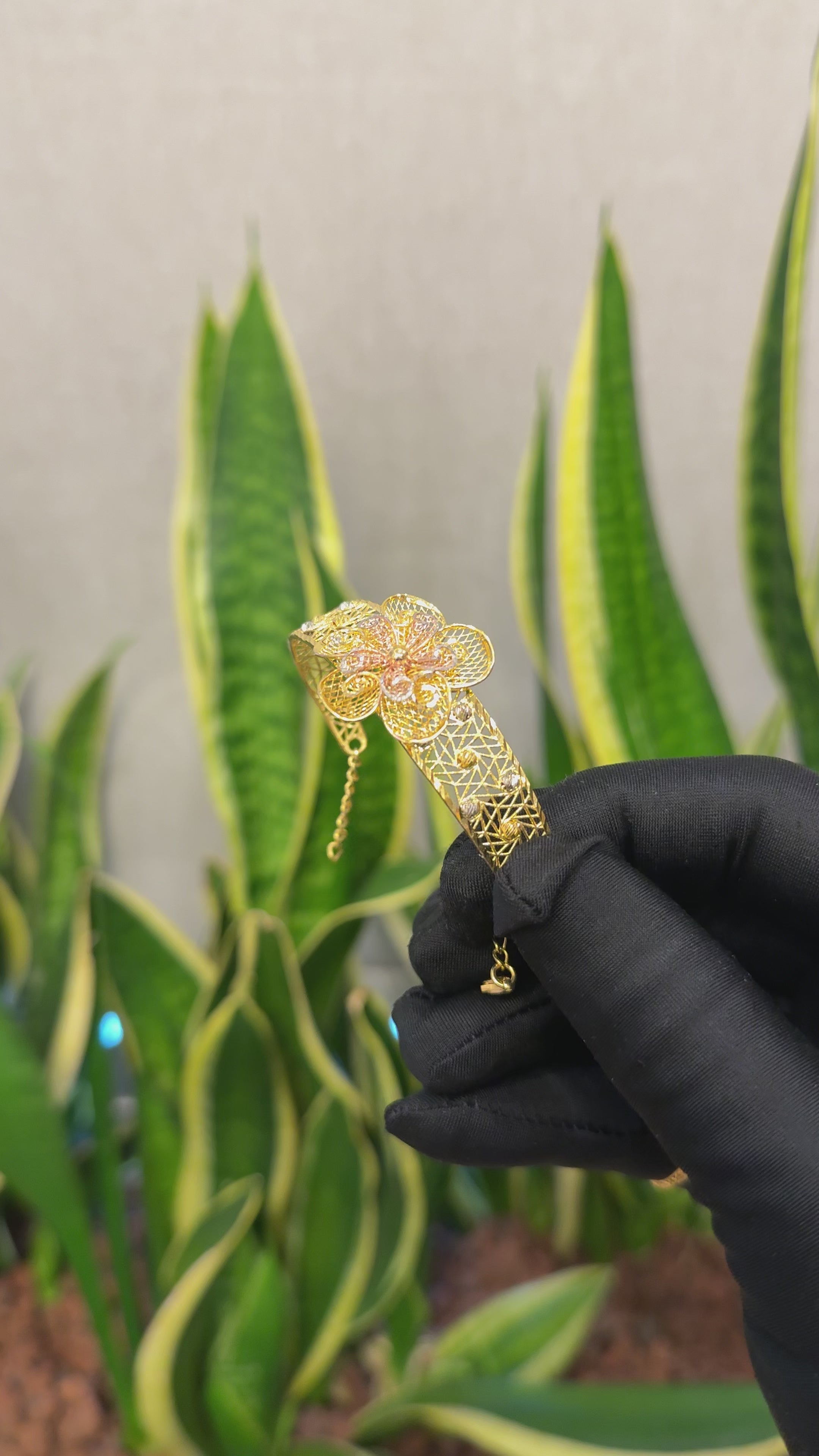 Gold Flower Shaped Bangle Set (Bangle and Ring) 21KT - FKJSET21KM10114