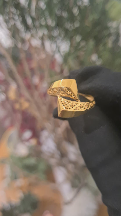 Gold Artisan Geo Ring 21KT - FKJRN21KM10889