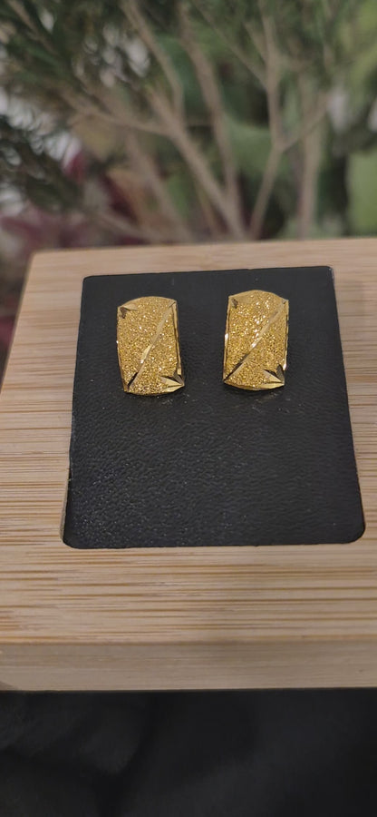 Gold Classic Textured Earrings 21KT - FKJERN21KM11405