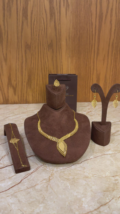 Gold Leaf Design Necklace Set (Necklace, Bracelet, Earrings and Ring) 21KT - FKJNKLST21KM10163