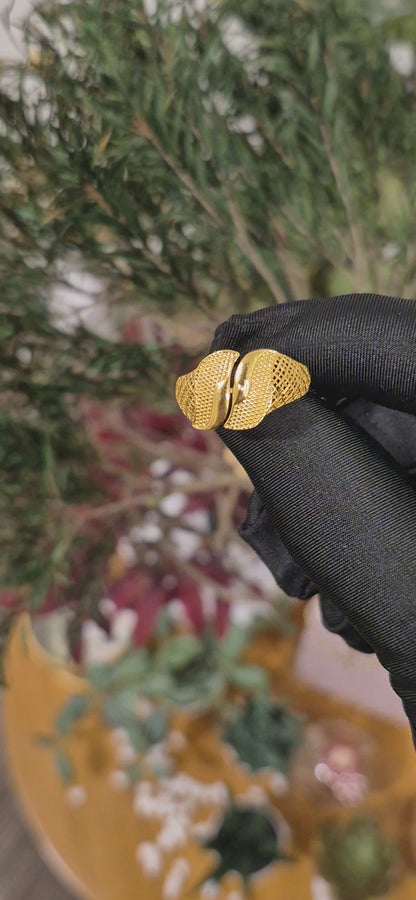 Gold Wave Textured Ring 21KT - FKJRN21KM11131