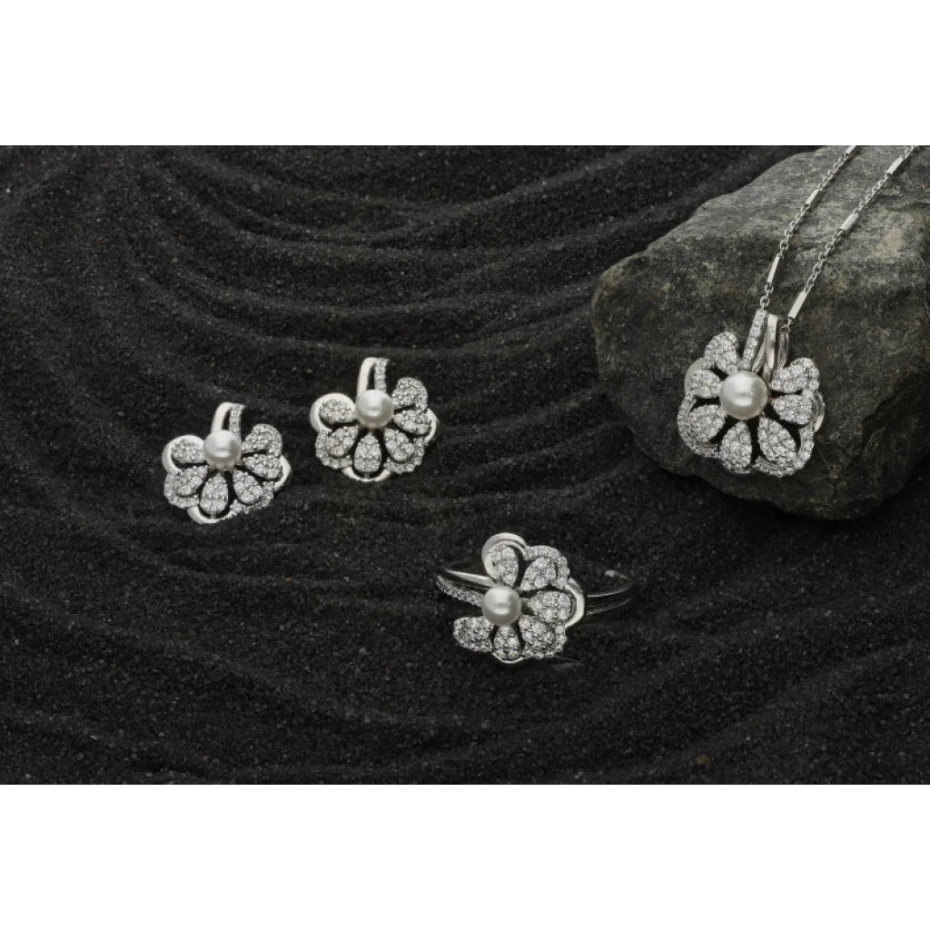 Sterling Silver 925 Flower Shaped Pearl Pendant Set (Necklace Earrings And Ring) - Fkjnklstsl2291